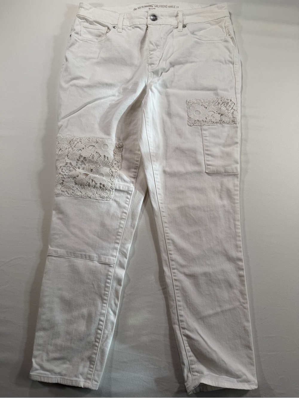 Chico's The SO Slimming Girlfriend Ankle Jeans White Denim Mid-rise Lace Patches